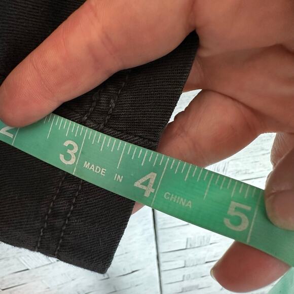 Universal thread mid rise, Bermuda shorts, very dark gray pockets plus size - Picture 9 of 10